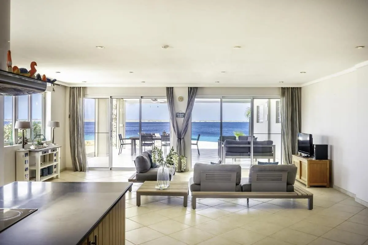 Oceanfront Deluxe Apartment Blue Marlin At Den Laman Kralendijk Bonaire, Sint Eustatius & Saba