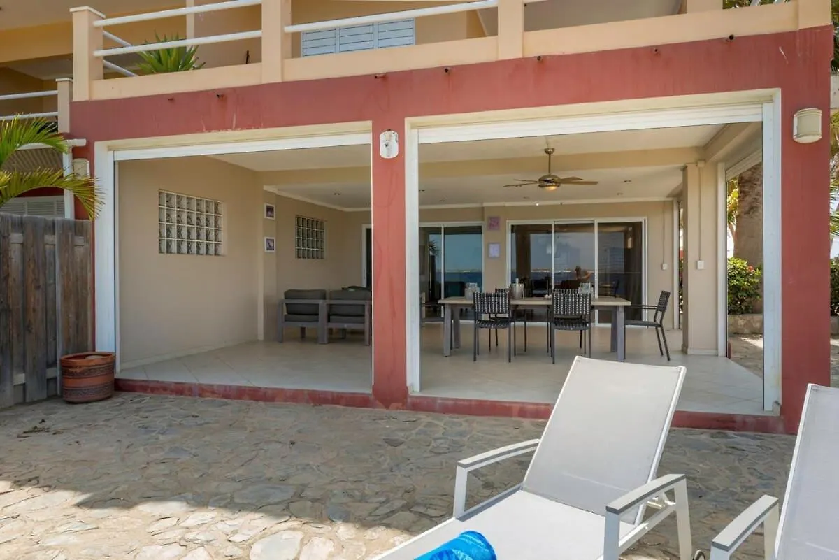 Oceanfront Deluxe Apartment Blue Marlin At Den Laman Kralendijk