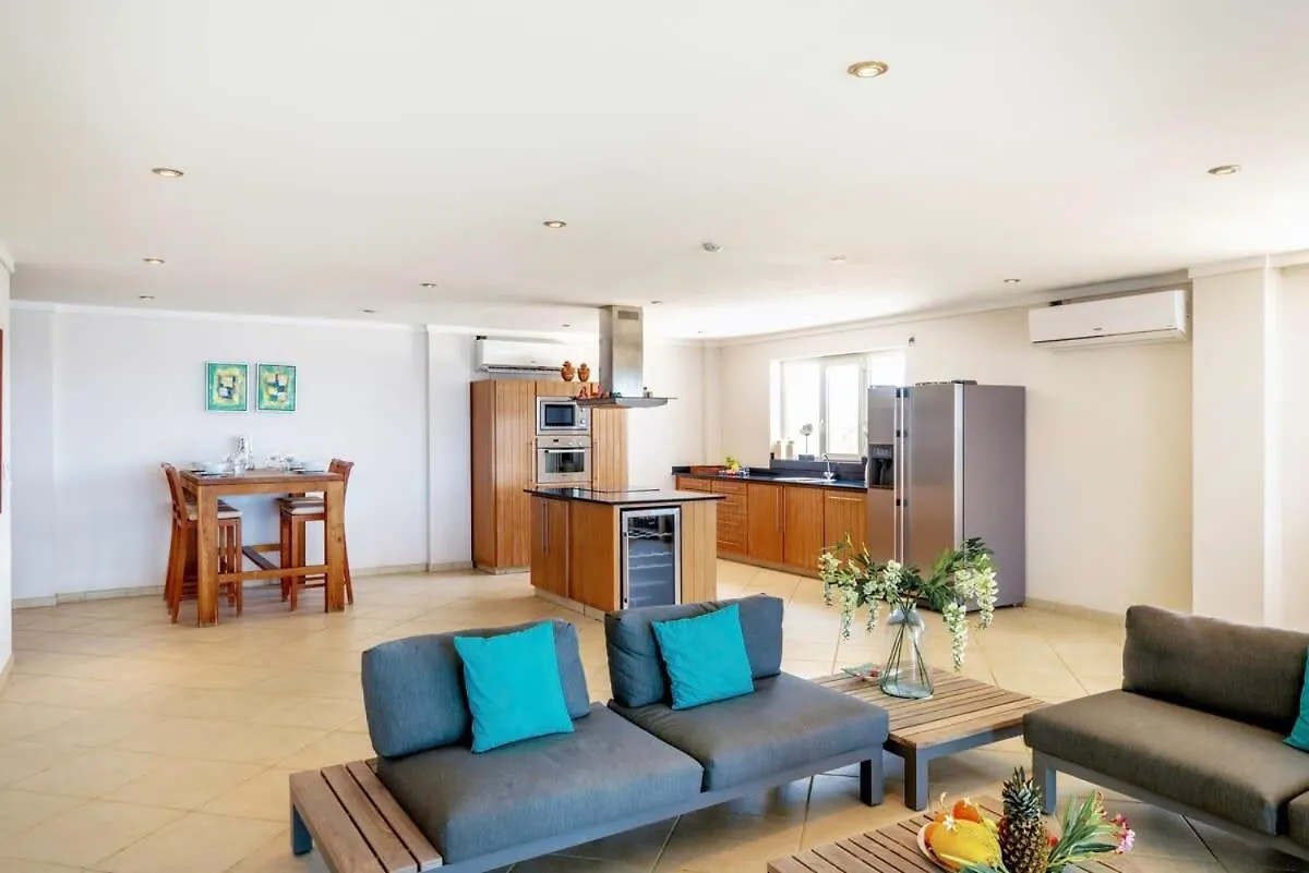 Oceanfront Deluxe Apartment Blue Marlin At Den Laman Kralendijk Bonaire, Sint Eustatius & Saba