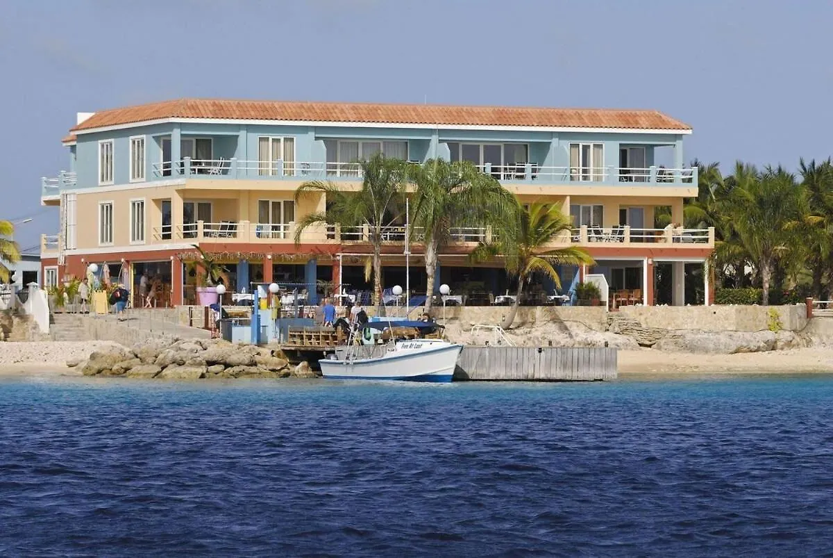 Oceanfront Deluxe Apartment Blue Marlin At Den Laman Kralendijk 0*,  Bonaire, Sint Eustatius & Saba