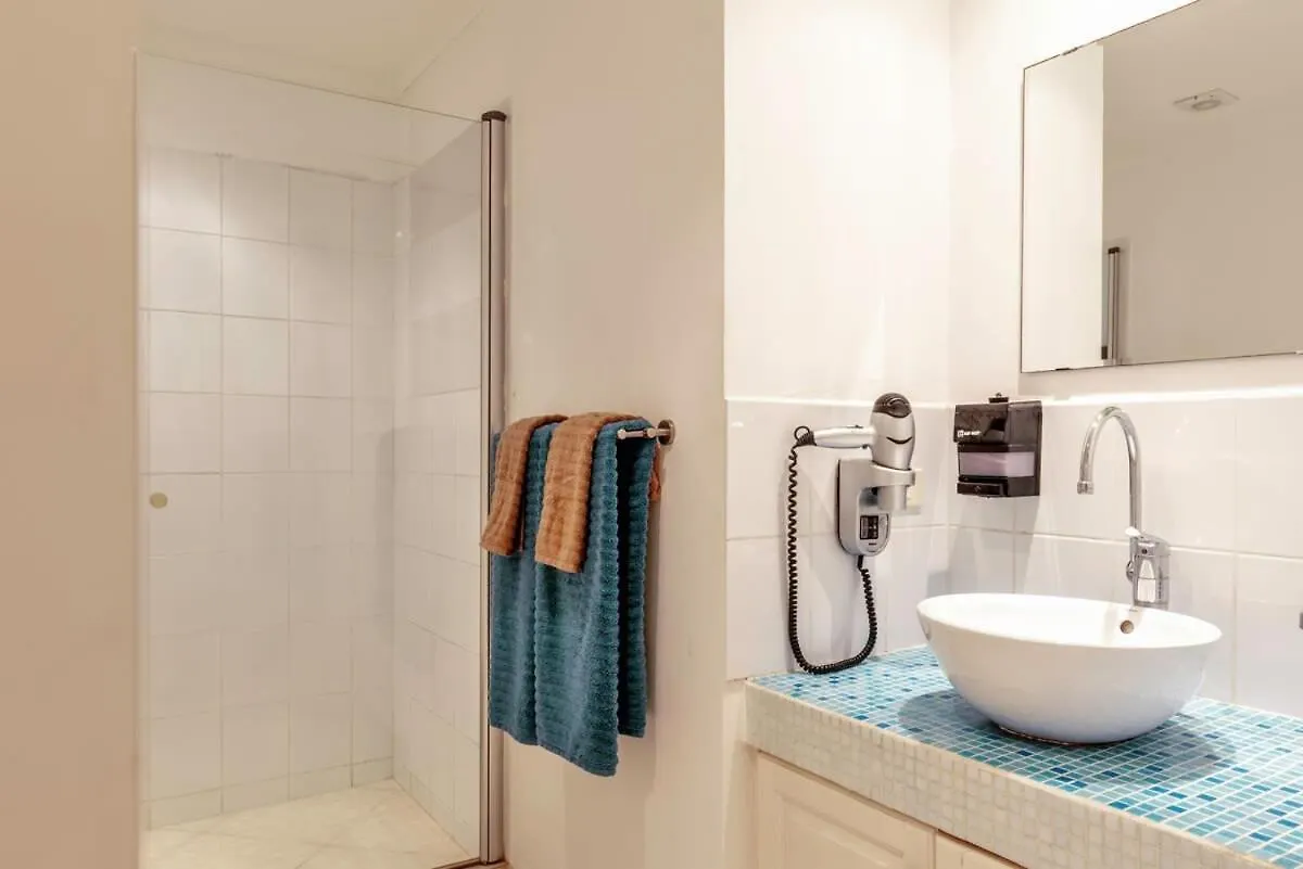Oceanfront Deluxe Apartment Blue Marlin at Den Laman Kralendijk Mini-hôtel