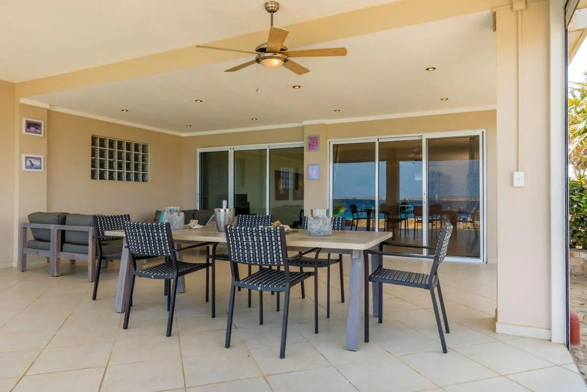 Oceanfront Deluxe Apartment Blue Marlin at Den Laman Kralendijk Mini-hôtel